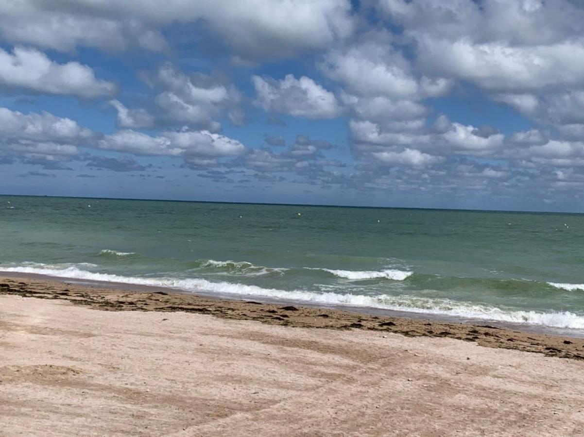 Saint-Aubin-Sur-Mer: Bel Appartement Traversant Esterno foto