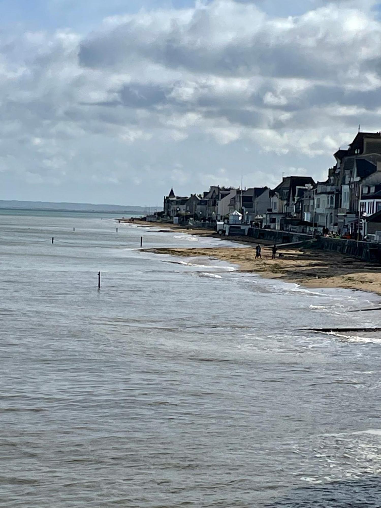 Saint-Aubin-Sur-Mer: Bel Appartement Traversant Esterno foto